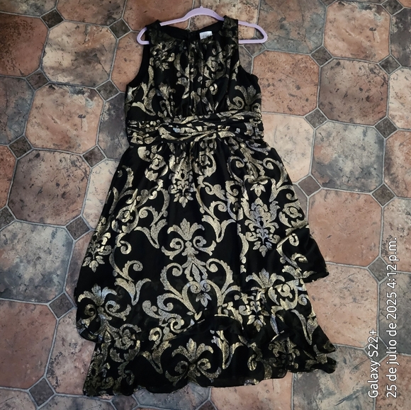 J. Taylor Dresses & Skirts - J.TAYLOR Elegant Black and Gold Dress Size 16.
